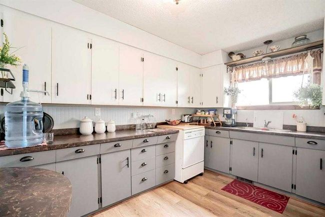72174 Rr 13, House other with 5 bedrooms, 3 bathrooms and null parking in DeBolt AB | Image 10