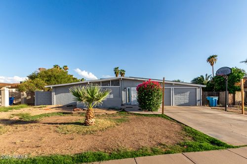 3807 W Mercer Ln, Phoenix, AZ, 85029-4047 | Card Image