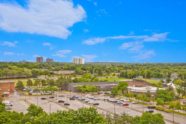 1002 - 1320 Mississauga Valley Blvd, Condo with 3 bedrooms, 2 bathrooms and 2 parking in Mississauga ON | Image 23