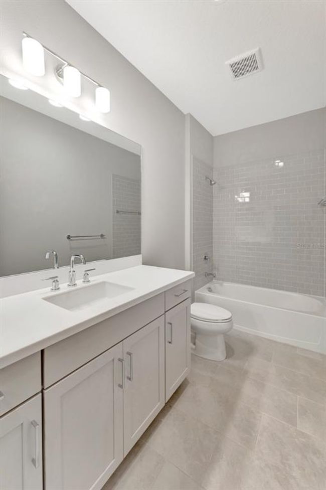 2638 Light Sky Ln, Home with 3 bedrooms, 2 bathrooms and null parking in BRADENTON FL | Image 24