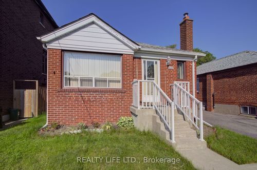 258 Gamma St, Etobicoke, ON, M8W4H1 | Card Image