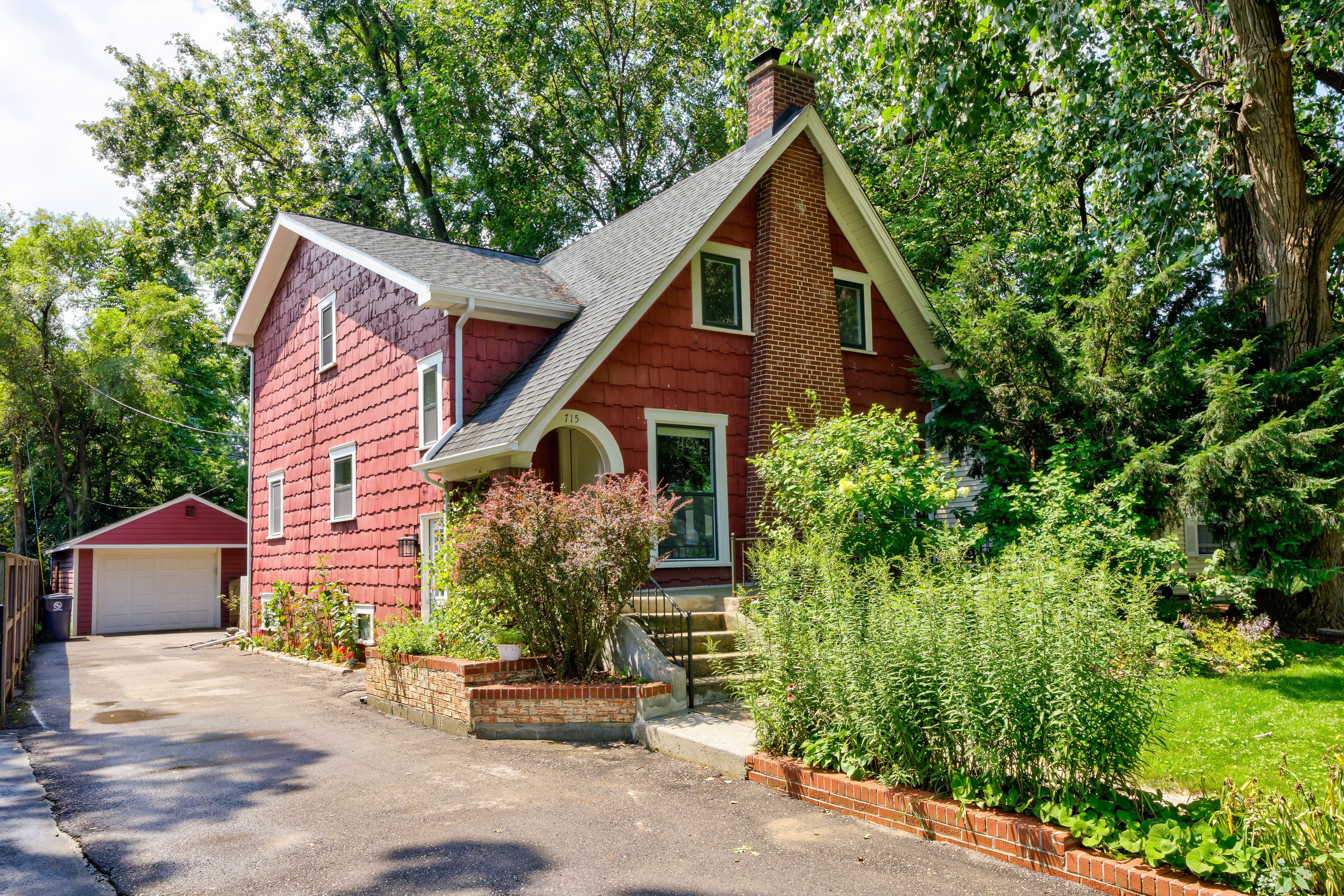 Catalpa Dr, Royal Oak, MI 48067