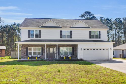 371 Carolina Pines Blvd, New Bern, NC, 28560-8483 | Card Image