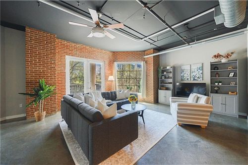 210-395 Central Park Pl Ne, Atlanta, GA, 30312-1256 | Card Image