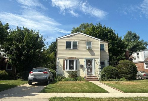 83 Norfolk Dr W, Elmont, NY, 11003-4816 | Card Image
