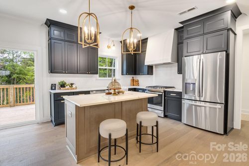 40-3000 Swallowtail Ln, Kannapolis, NC, 28083-9803 | Card Image