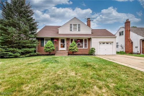430 E 255th St, Euclid, OH, 44132-1010 | Card Image