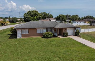 801 Roseway Terrace Nw, House other with 3 bedrooms, 2 bathrooms and null parking in Port Charlotte FL | Image 2