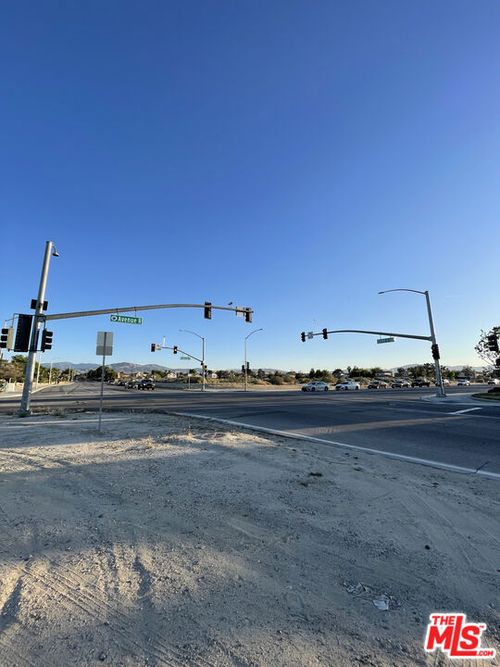 r-VAC E Avenue R Avenue, Palmdale, CA, 93550 | Card Image