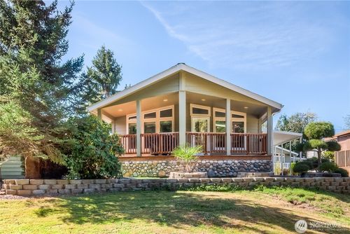 815 124th St Sw, Everett, WA, 98204-5696 | Card Image