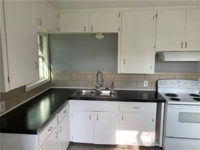 3459 Lawnview St, House other with 2 bedrooms, 1 bathrooms and 1 parking in Corpus Christi TX | Image 5