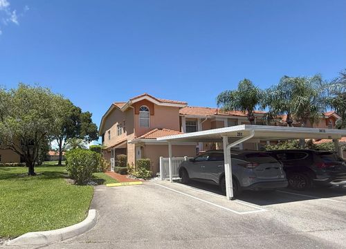 201-9673 Shadybrook Dr, Boynton Beach, FL, 33437-6129 | Card Image