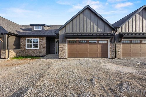 3375 Shawano Avenue, Howard, WI, 54313 | Card Image