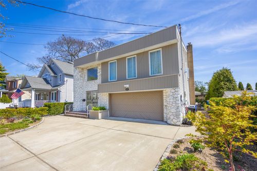 1660 Birch Dr, Merrick, NY, 11566-4101 | Card Image