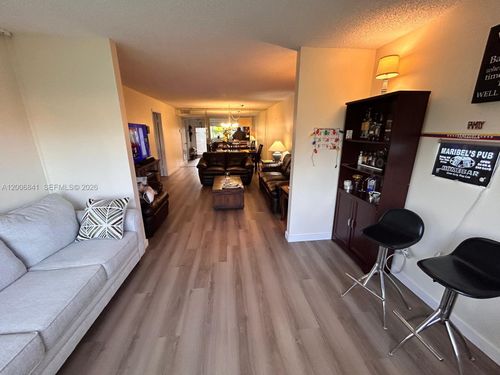 208-9801 Sunrise Lakes Blvd, Sunrise, FL, 33322-6258 | Card Image