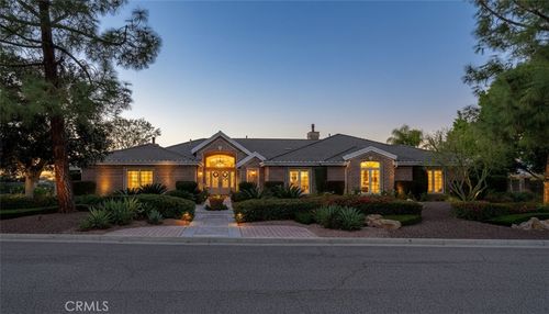 6872 Chartwell Dr, Riverside, CA, 92506-7522 | Card Image