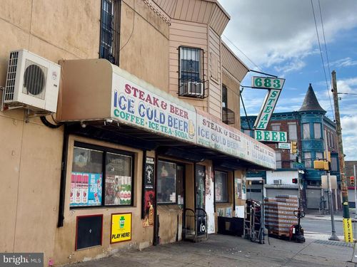 683 N 52nd St, PHILADELPHIA, PA, 19131-5105 | Card Image