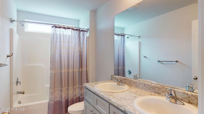 Owners Suite Bath | Image 17