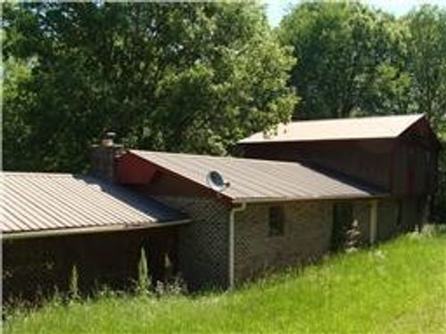 131 Lake Rd, Manchester, TN, 37355-4302 | Card Image
