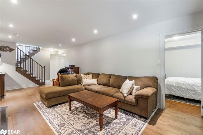 17 Hillcrest Dr, House other with 3 bedrooms, 3 bathrooms and 3 parking in Alliston ON | Image 22