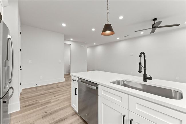 372 Forrest Ave, Townhouse with 3 bedrooms, 3 bathrooms and null parking in Gainesville GA | Image 16