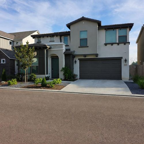 3435 W Good Ave, Visalia, CA, 93277-5042 | Card Image