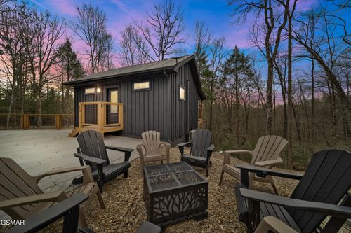 1079 Shell Mountain Rd, Sevierville, TN, 37876-6456 | Card Image