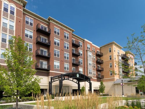 338-255 N Addison Ave, Elmhurst, IL, 60126-1627 | Card Image