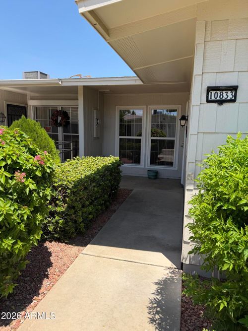 10833 W Santa Fe Dr, Sun City, AZ, 85351-2609 | Card Image