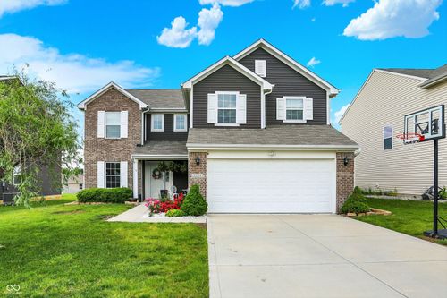3284 Clary Blvd South Dr, Greenwood, IN, 46143-5523 | Card Image