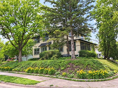 3001 W 47th St, Minneapolis, MN, 55410-1856 | Card Image
