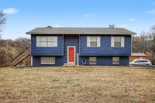 135 Franklin Dr, Benton, TN, 37307-3609 | Card Image