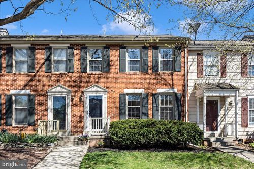 8246 Black Haw Ct, FREDERICK, MD, 21701-3250 | Card Image