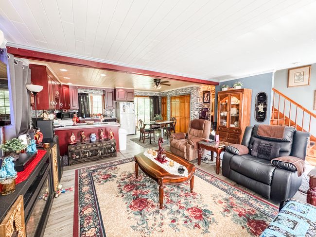523 Wauregan Rd, House other with 3 bedrooms, 2 bathrooms and null parking in Killingly CT | Image 8