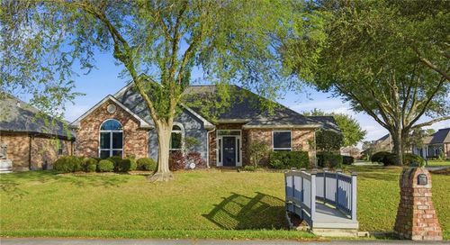 615 Willowridge Dr, Luling, LA, 70070-3226 | Card Image