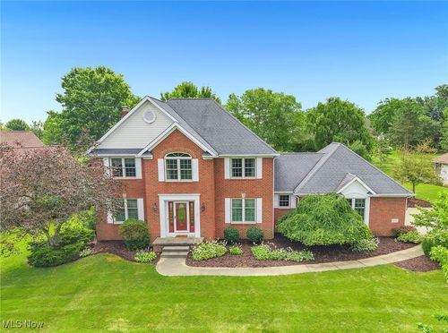 2370 Greenview Dr, Uniontown, OH, 44685-7885 | Card Image