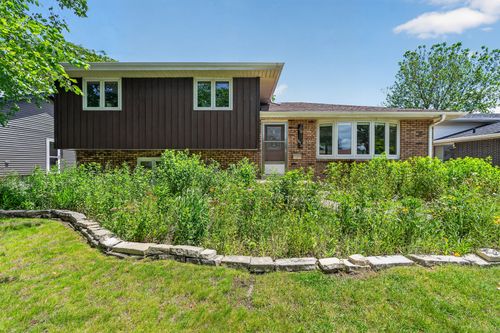 18525 Bock Rd, Lansing, IL, 60438-2509 | Card Image