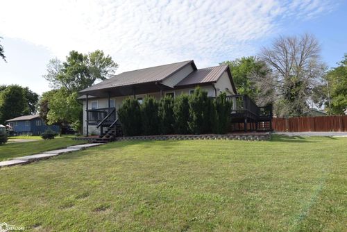 219 8th Ave Se, Clarion, IA, 50525-2048 | Card Image