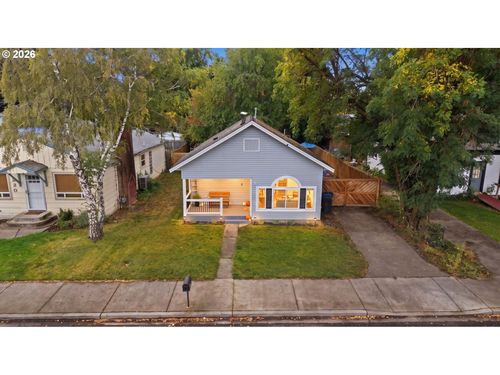 218 E Collins St, Goldendale, WA, 98620 | Card Image