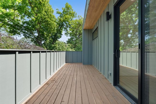 B - 2107 Maple Ave, House other with 2 bedrooms, 2 bathrooms and 1 parking in Austin TX | Image 19