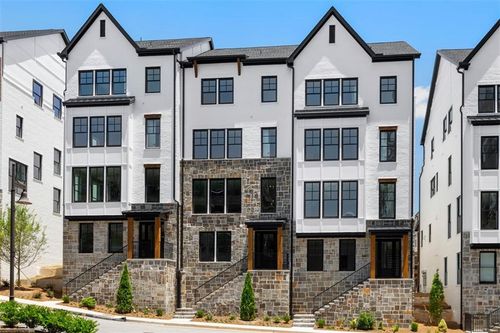2052 Lanier Grv, Alpharetta, GA, 30009-2701 | Card Image