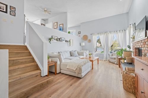 159 Woodburn Cres, Okotoks, AB, T1S1L4 | Card Image