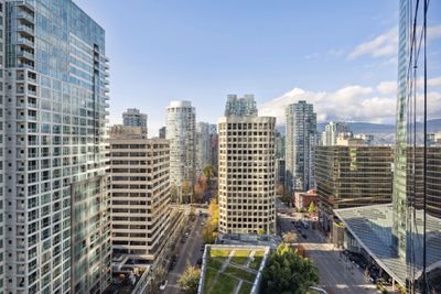 2109 - 1111 Alberni St, Condo with 2 bedrooms, 2 bathrooms and 2 parking in Vancouver BC | Image 1