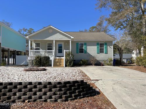 115 Nw 20th St, Oak Island, NC, 28465-7226 | Card Image
