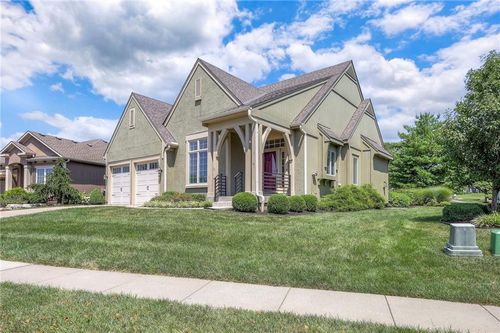 13784 W 141st Ter, Olathe, KS, 66062-5318 | Card Image