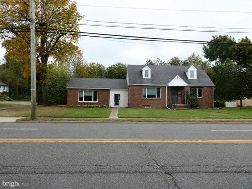 264 S White Horse Pike, BERLIN, NJ, 08009-1902 | Card Image