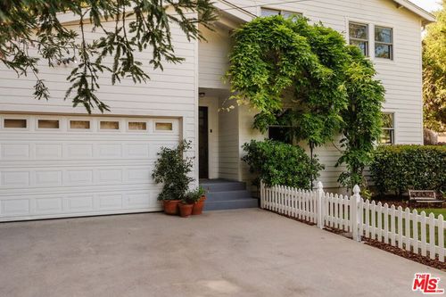 1514 Willow Dr, Topanga, CA, 90290 | Card Image