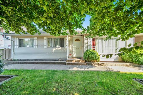 14681 110 Ave, Surrey, BC, V3R2A9 | Card Image