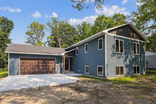 816 7th Ave, Howard Lake, MN, 55349-5660 | Card Image