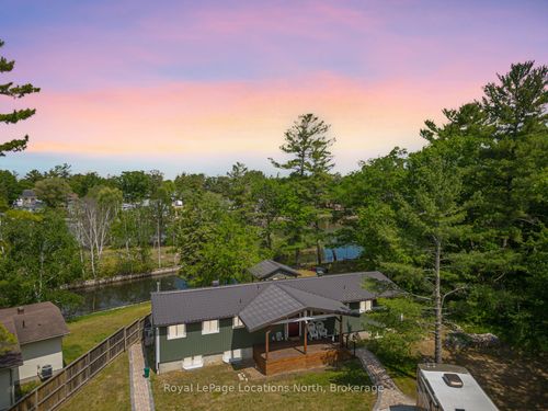 1628 River Rd W, Wasaga Beach, ON, L9Z2S3 | Card Image